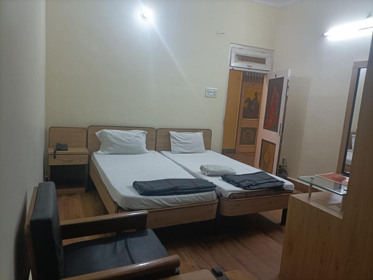 Hotel Midtown Haridwār Buitenkant foto