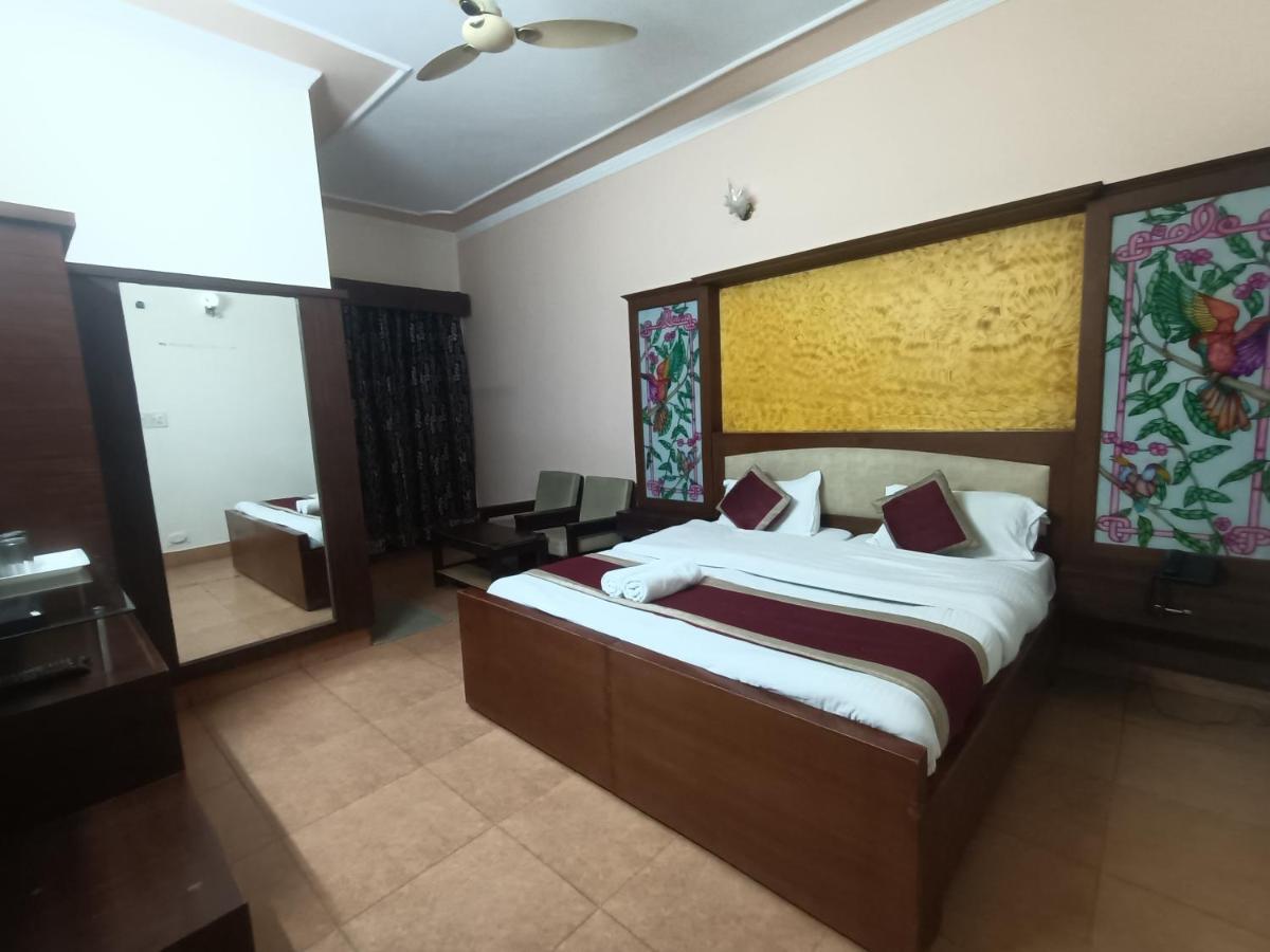 Hotel Midtown Haridwār Buitenkant foto